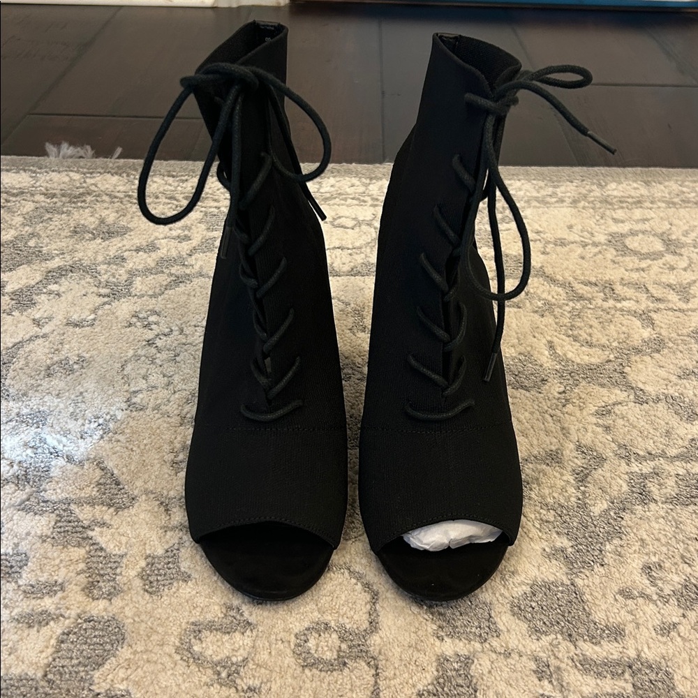 Steve Madden Black Peep-Toe Lace-Up Heeled Boots - Picture 4 of 4
